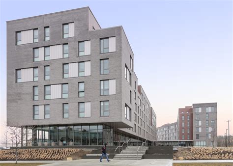 URI celebrates opening of new 500.